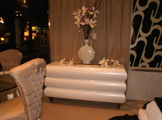 Muebles Colonial Club Feria Habitat Valencia 2012 Comoda Alta Decoracion